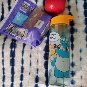 **LAST CHANCE ** NWT Toy Story 4 'Happy Go Ducky' Water Bottle